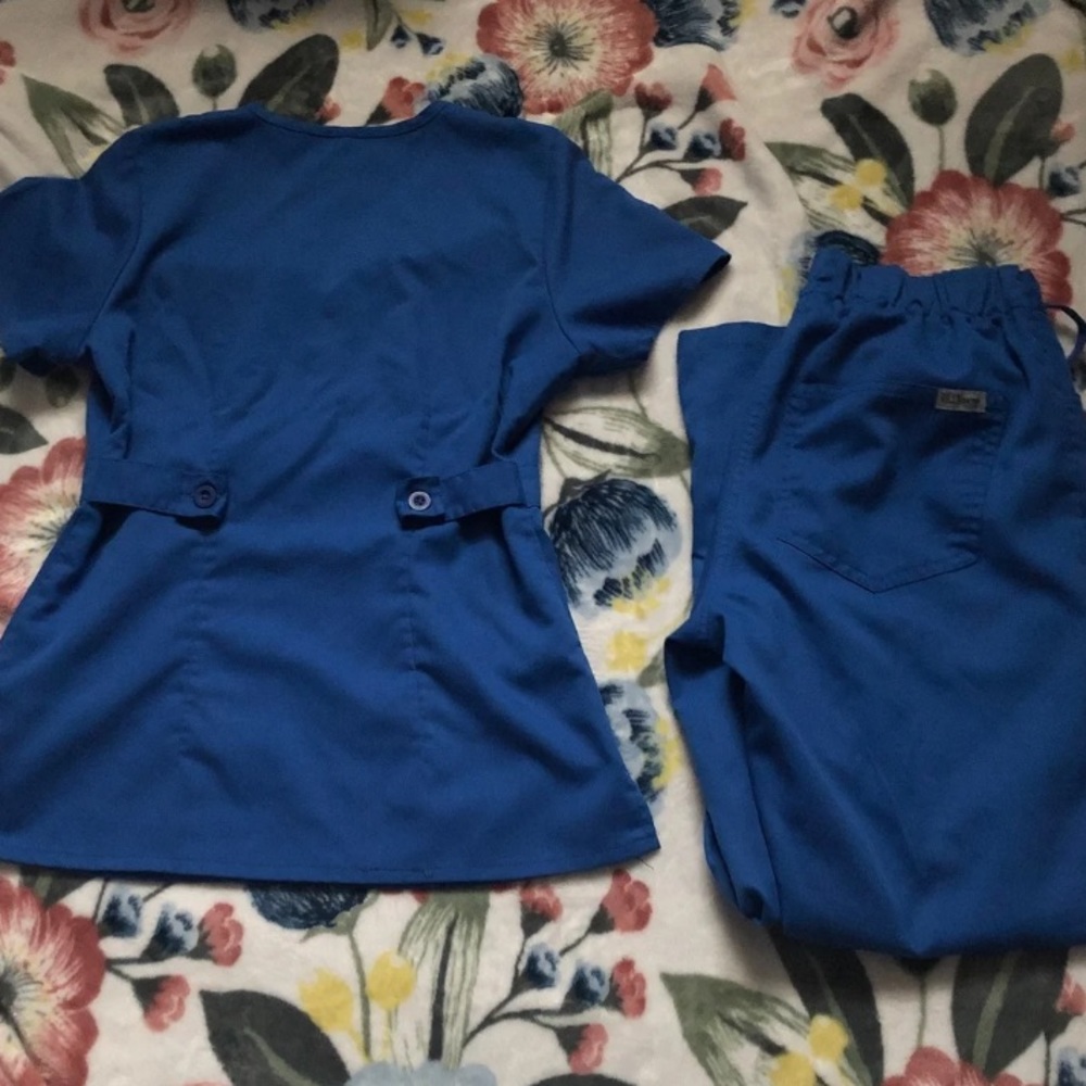 Grey's Anatomy scub set bundle new royal blue xxs xxsp top bottoms - Picture 2 of 7